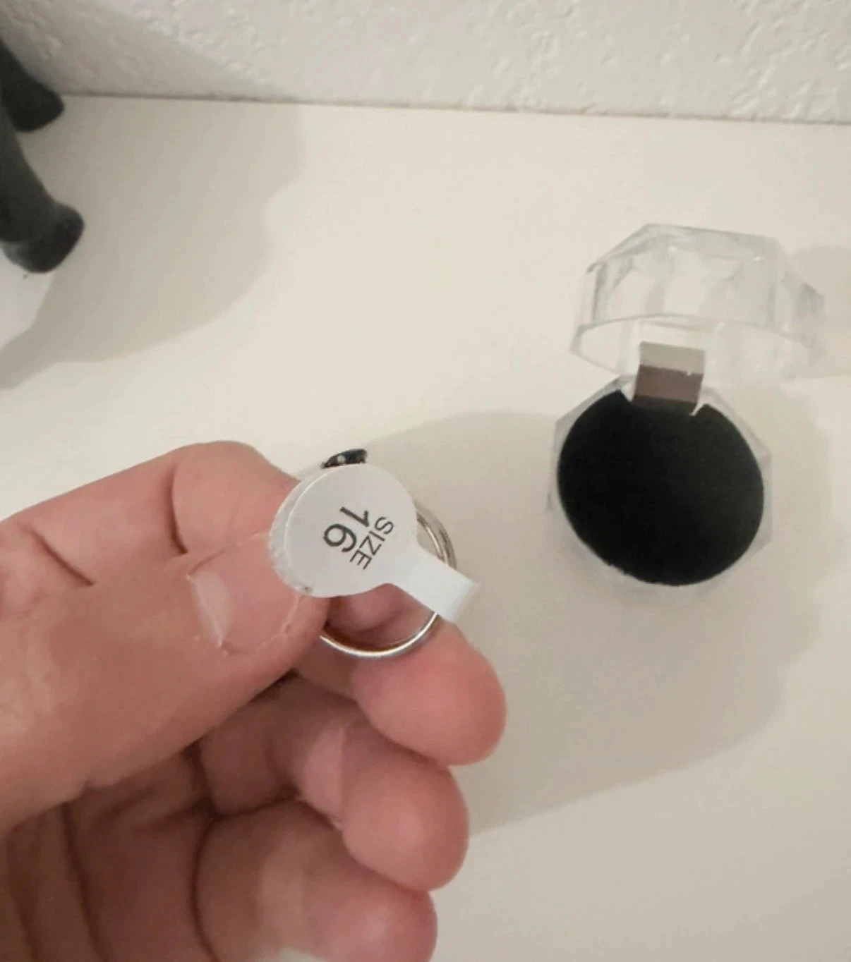 Anel Solitário Coração Preto em Aço Inoxidável Prateado - Tamanho 50 (16mm) - Caixa Gratuita – photo 4